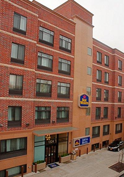 Best Western Plus Arena Hotel New York Exteriér fotografie