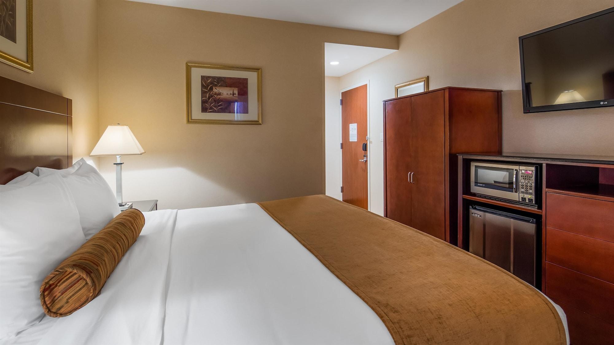 Best Western Plus Arena Hotel New York Exteriér fotografie